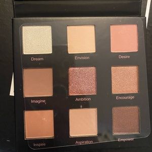 REALHER | dreams so big eyeshadow palette